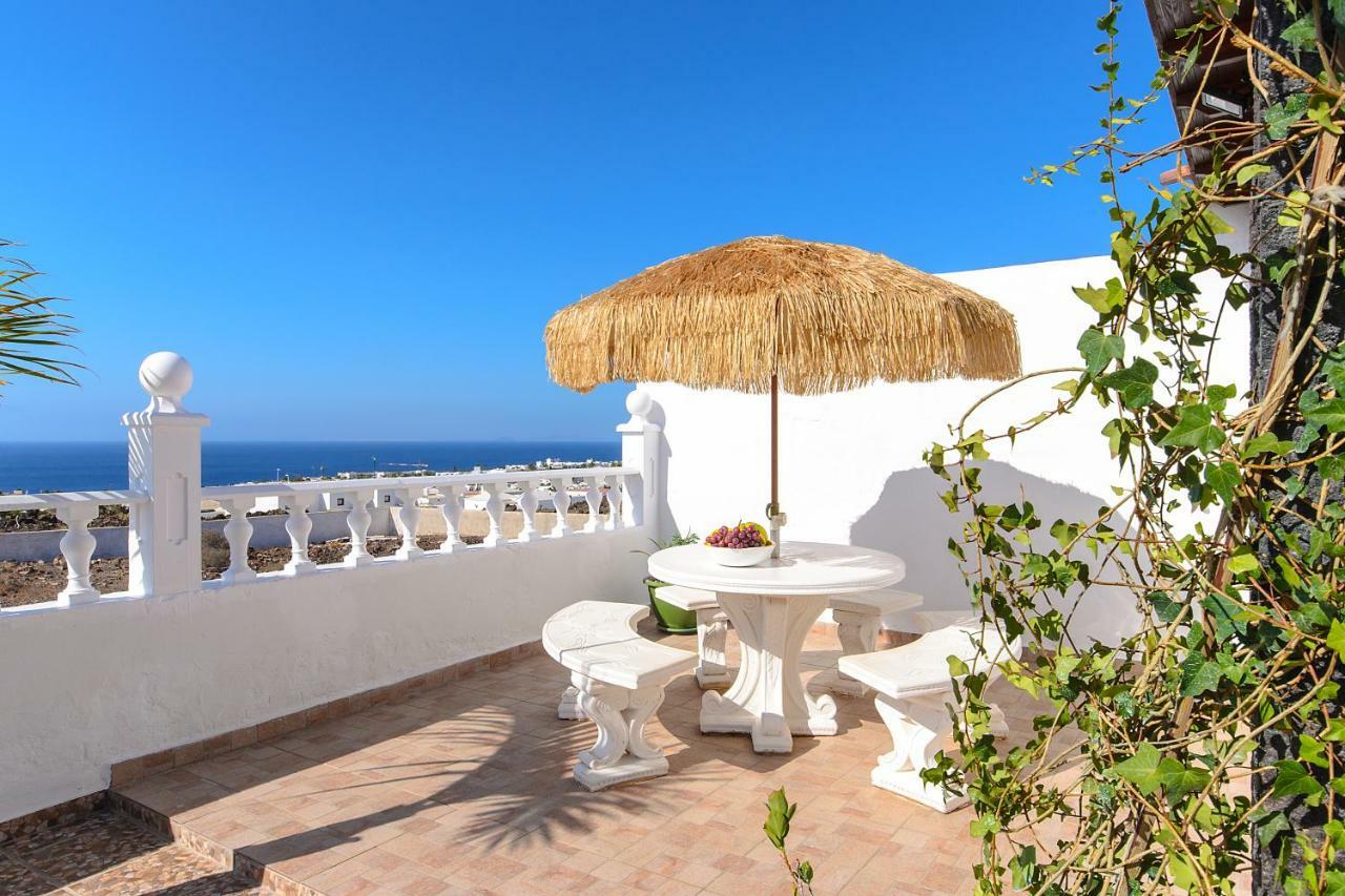 Hearth Away From House. Breia Villa Puerto del Carmen  Exterior foto